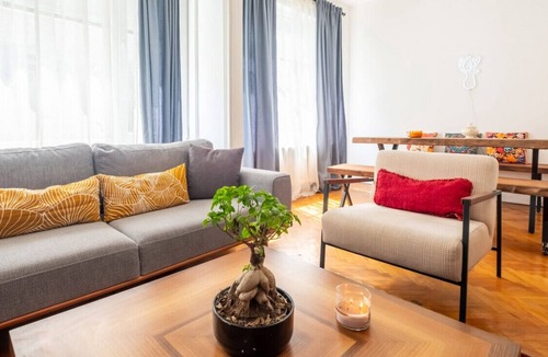 Moda Apartment | Retro Charming Flat 1 min to Central in Kadikoy