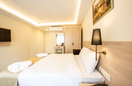 Cagaloglu Hotel | Royal Bosphorus Hotel