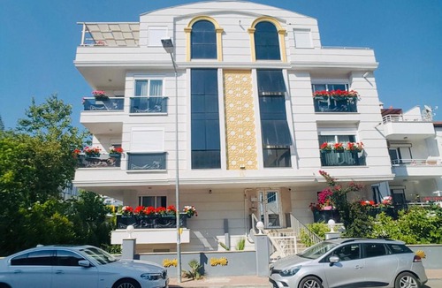 Konyaalti Apartment | Royal Loft Suit