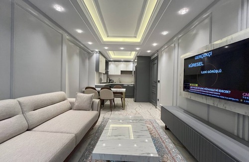 Zeytinburnu Apartment | Serene Luxury Flat next to ISTANBUL Fisekhane & Marmaray Metro Station