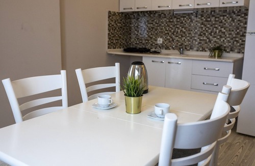 Kadnlar Denizi Mahallesi Apartment | Silver Tower Family Apart Otel