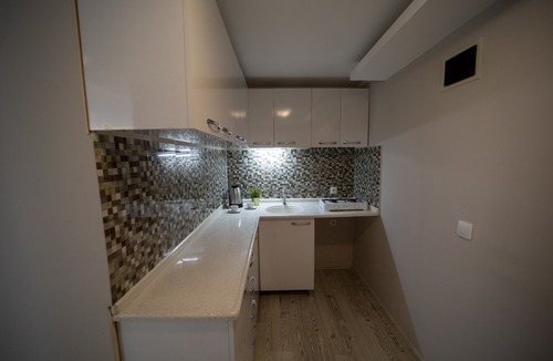 Kadnlar Denizi Mahallesi Apartment | Silver Tower Family Apart Otel