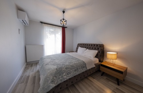 Masukiye Villa | Sizi Kartepe'nin en renkli evlerine, yorucu fazlalıklardan arınmaya bekliyoruz.