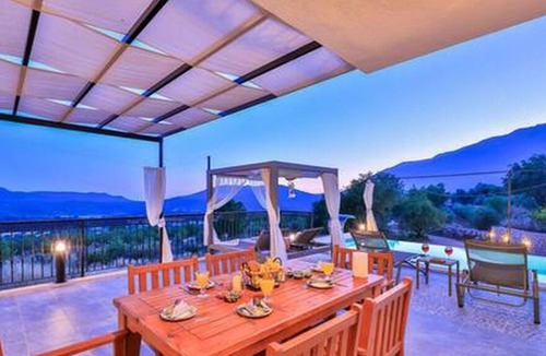 Kas House | Sleeps 4, Luxury Spacious Villa - AWZ 279