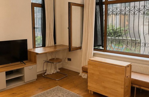 Tophane Apartment | Soothing 1-bedroom apartment in vibrant Istanbul Beyoglu district