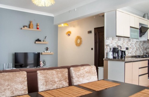 Camlık Mahallesi Apartment | Spacious and Furnished Flat Next to Beach in Didim