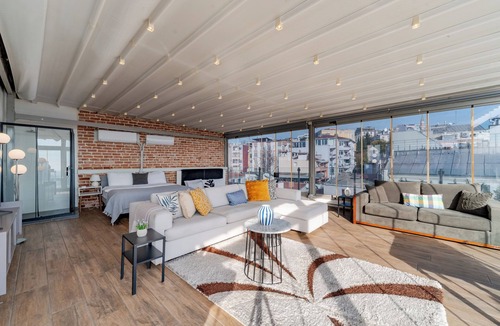 Tophane Apartment | Spacious Terrace Apartment with 360 Bosphorus Views & Elevator