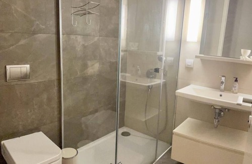 Ust Bostanci Apartment | Spectacular apartment in designer complex