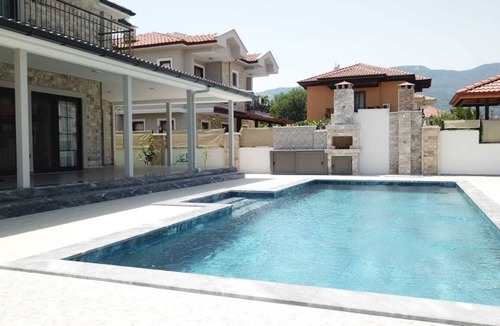 Dalyan Villa | Stunning 4-Bed Villa Grey 4 bedrooms private pool