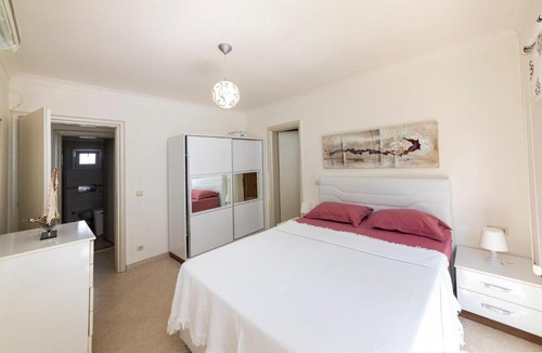 Kadıkale Apartment | Stunning House with Sea View and Shared Pool in Bodrum
