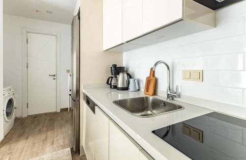 Kagithane Apartment | Stunning Istanbul Retreat 3 min to Kanyon Mall