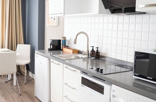 Gumussuyu Mahallesi Apartment | Stylish 1-Bedroom Apartment Near Taksim Deniz Apartman