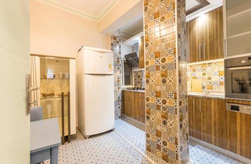 Kabatas Apartment | Stylish 1BR with Prime Location and Bold Design