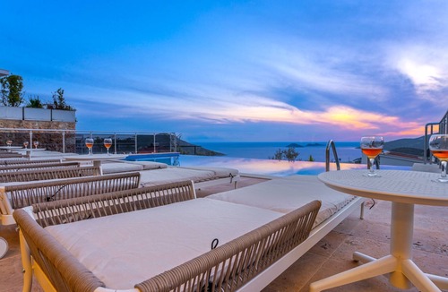 Kalkan Villa | Stylish 5 bedroom villa with infinity pool and games room, perfect for families