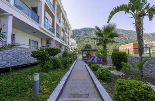 Konyaalti Condo | T Square - Duplex Apartment Retreat in the Turkish Riviera