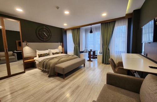 Taksim Hotel | Taksim Landhouse Hotel 1 Min to Taksim Square