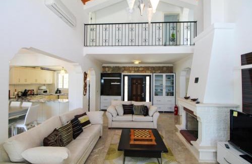 Uzumlu Villa | Tekce Tranquil Nature Villa Yesiluzumlu N17