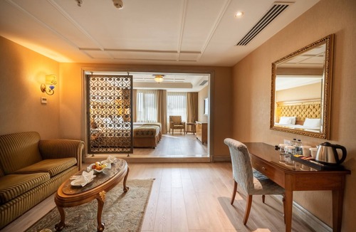 Talimhane Hotel | The Central Palace Taksim