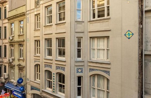 Karakoy Apartment | The Muradiye Luxury Residences with Bosphorus and Galata Tower View Terrace