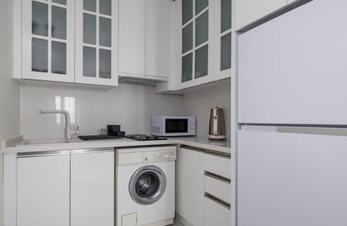 Bebek Apartment | This apartment is a 1 bedroom(s), 1 bathrooms, located in Beşiktaş, İstanbul.
