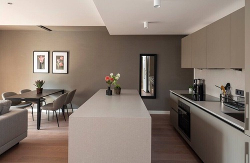 Galata Apartment | This apartment is a 2 bedroom(s), 2 bathrooms, located in Beyoğlu, İstanbul.