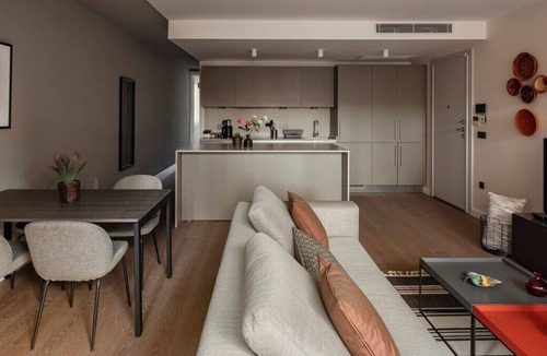 Galata Apartment | This apartment is a 2 bedroom(s), 2 bathrooms, located in Beyoğlu, İstanbul.