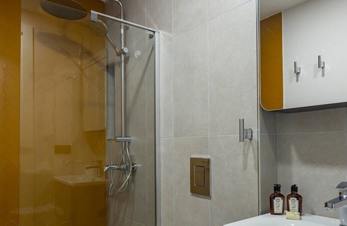 Galata Apartment | This apartment is a 2 bedroom(s), 2 bathrooms, located in Beyoğlu, İstanbul.