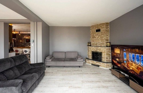 Sariyer Apartment | This apartment is a 2 bedroom(s), 1 bathrooms, located in Sarıyer, İstanbul.