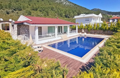 Uzumlu Villa | Three bedroom Villa Albina with private pool and garden