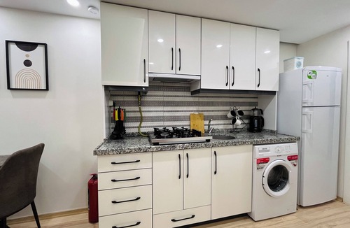 Kabatas Apartment | Two-Bedroom Apartment with Balcony in Taksim - No: 12
