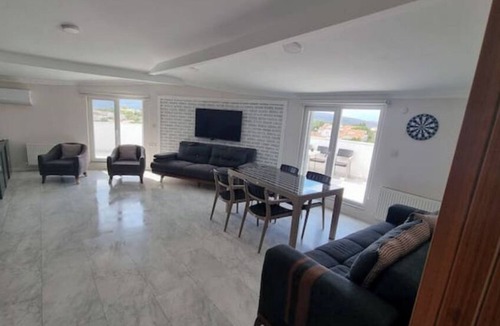 Gokceada Apartment | Very Spacious Terrace Apartment with Turkish Bath