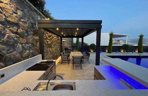 Kadıkale Villa | Villa Aylinda with a private heated pool