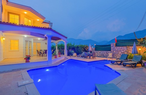 Yesiluzumlu Villa | Villa Bremar ( 3 Bedroom Duplex Villa, Sleeps up to 6 Guests)