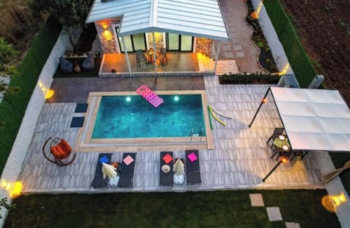 Fethiye Apartment | Villa Bunny-Private Pool & Large Garden in Kayaköy
