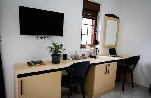 Side Bed & Breakfast | Villa Hania - Adults only