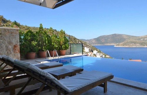 Kalkan Villa | Villa Hera, 5 en-suite bedrooms, great sea views, 400m to beach club