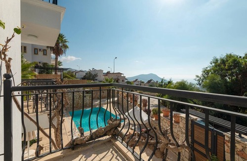 Kalkan Villa | Villa Louise, large 4 bedroom overlooking the Kalkan bay