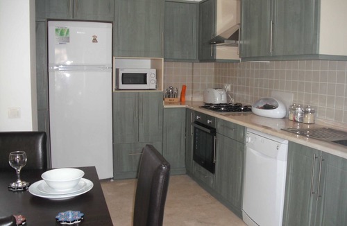 Fethiye City Center Villa | Villa: Private Pool, gated gdn, forest views, 6 minutes to beach, cafe, s'mkts
