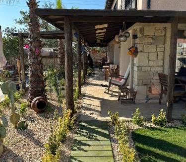 Seferihisar Bed & Breakfast | Villa Seferis
