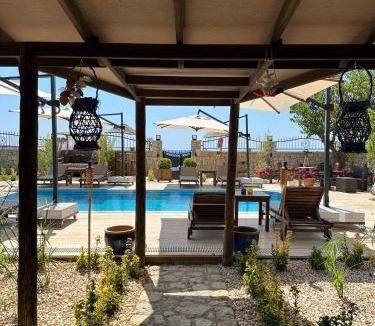 Seferihisar Bed & Breakfast | Villa Seferis