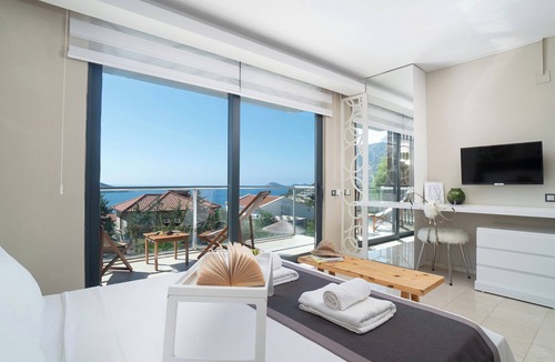 Kalkan Villa | Villa Sole Sidyma – Luxury Villa with Heated Pool, Central Location, Bay Views