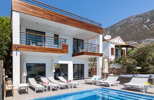 Sarıbelen Villa | Villa Tas Evi
