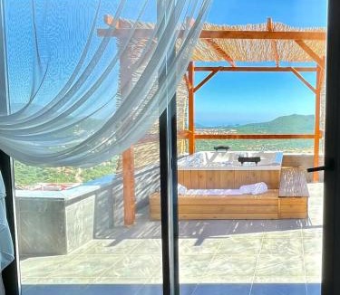 Kas Villa | Villa Thor doğa manzaralı 8 kişilik