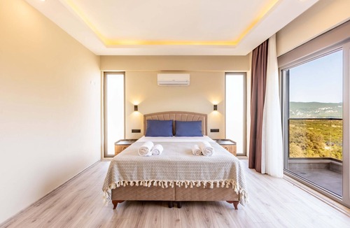 Kas Villa | Villa w Pool, BBQ, Garden 5 min to Phellos in Kas