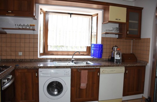 Dalyan City Center Villa | Villa with glass-enclosed pool in the city center
