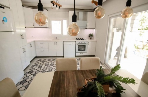 Yesiluzumlu Villa | Villa with Private Pool Surrounded by Olive Trees