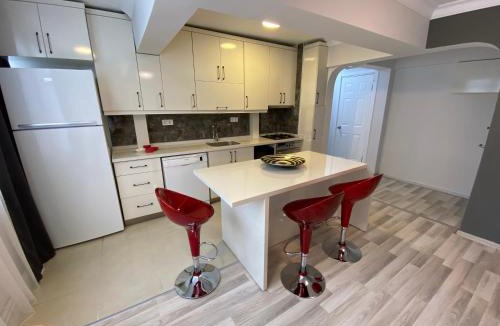 Old Town Apartment | Your Comfortable Home with Sea View in Alsancak