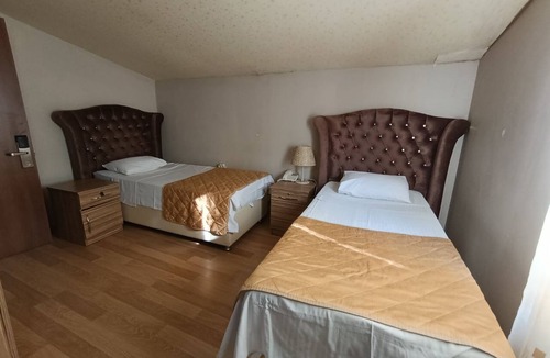 Yenimahalle Hostel | Zarina Hotel Pansiyon