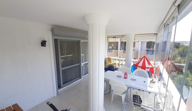Çeşme 3 Zimmer Wohnung Saison-wohnung