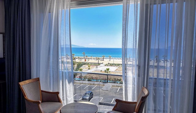 Acem Hotel
